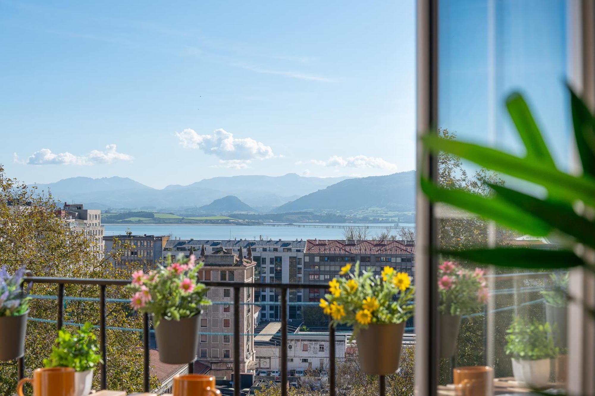 Apartamento En El Corazon De La Ciudad Junto A Las Estaciones Сантандер Экстерьер фото